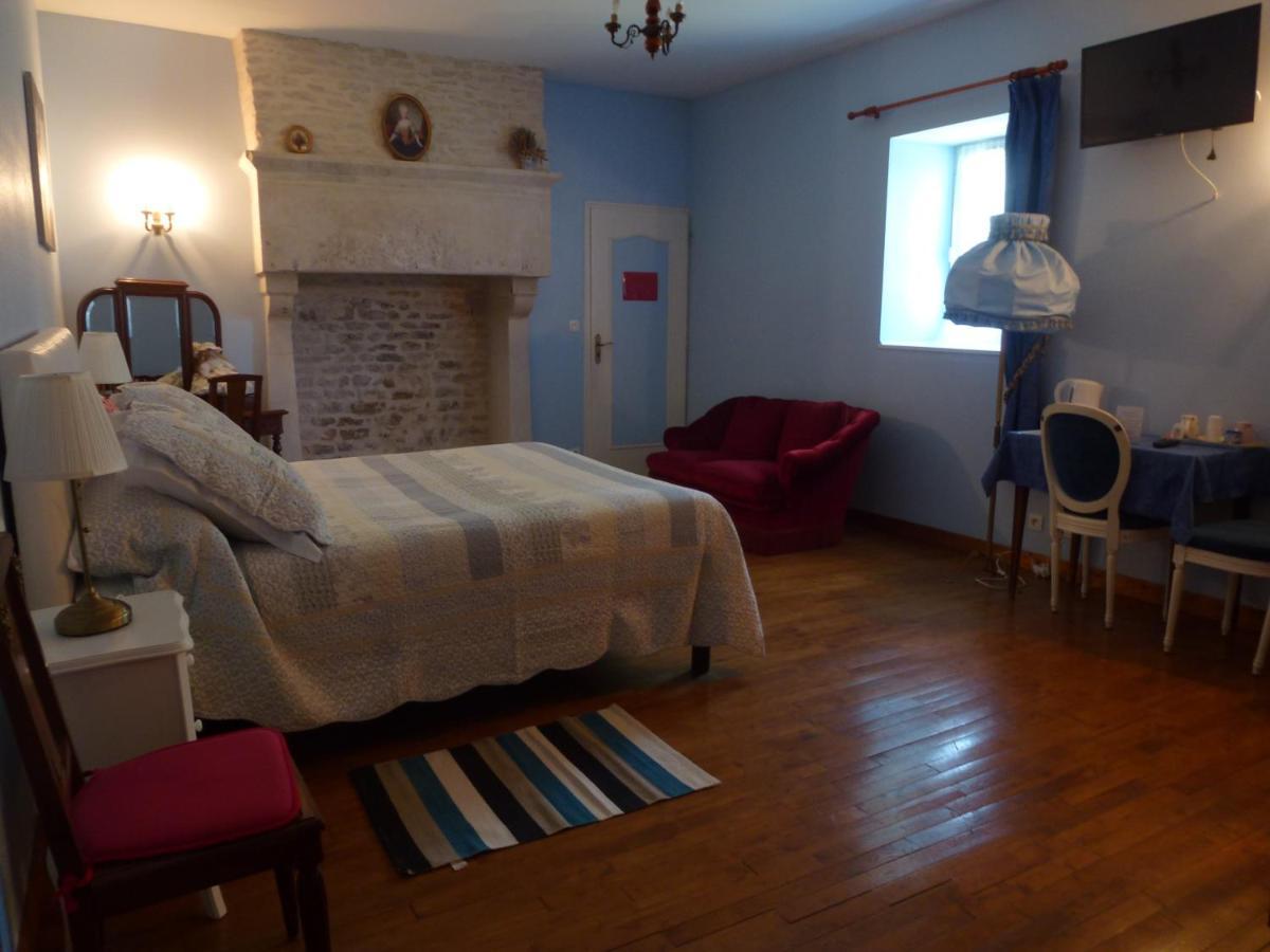 Le Logis De Faugerit Bed & Breakfast Frontenay-Rohan-Rohan Екстериор снимка