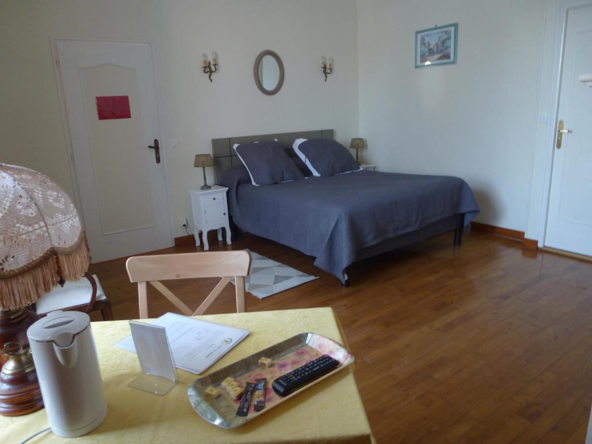 Le Logis De Faugerit Bed & Breakfast Frontenay-Rohan-Rohan Екстериор снимка